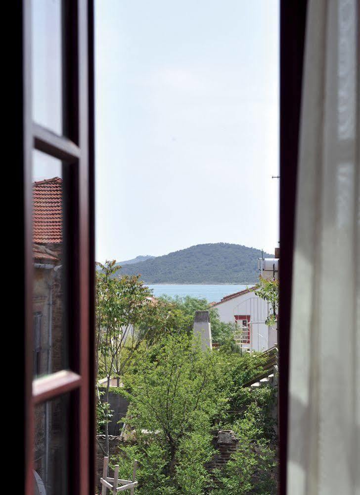 Yundantik Cunda Konaklari Ayvalı エクステリア 写真